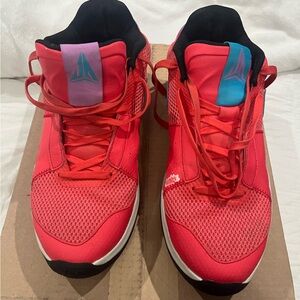 Nike Ja 1 us men 12
Only worn indoors